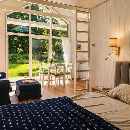 Vaeaenavilla Romantic Getaway